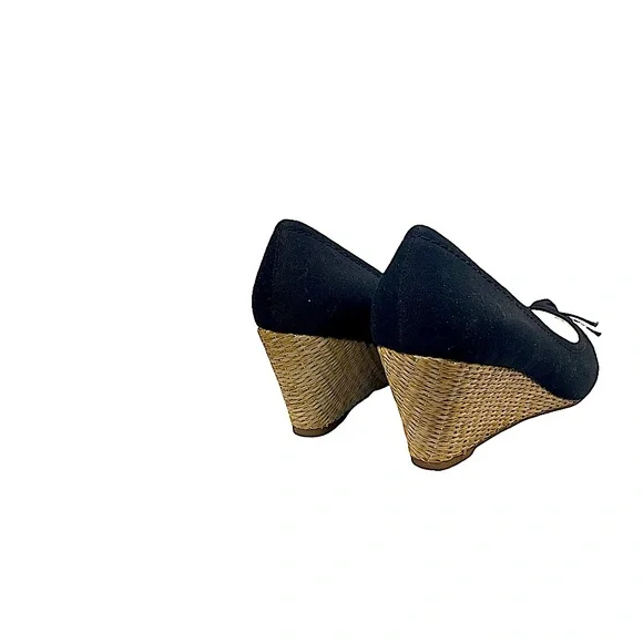 Isaac Mizrahi Live! Black Canvas Peep Toe
Straw like Wedges Bow Detail  … - Picture 8 of 17
